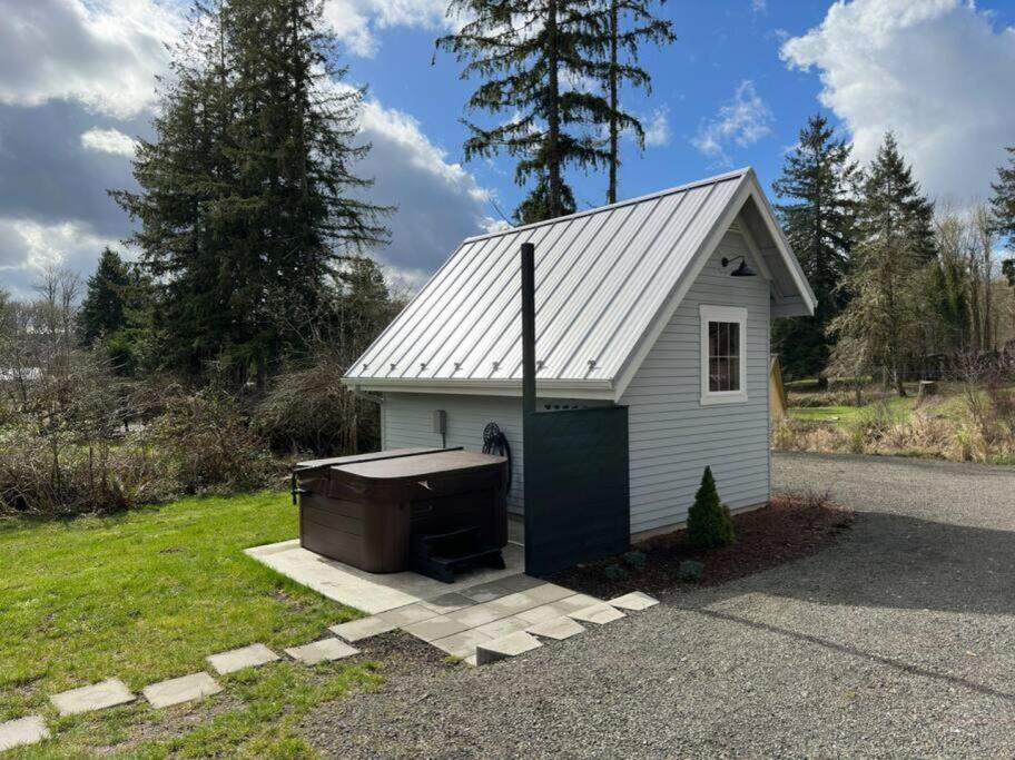 Romantic Cozy Cabin Walk To Lake Hot Tub Bikes Kayaks Grill Onalaska Exteriér fotografie